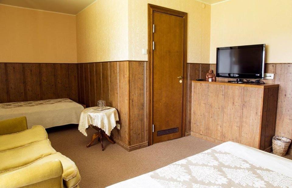 Vahe Guest House Poltsamaa Exteriér fotografie
